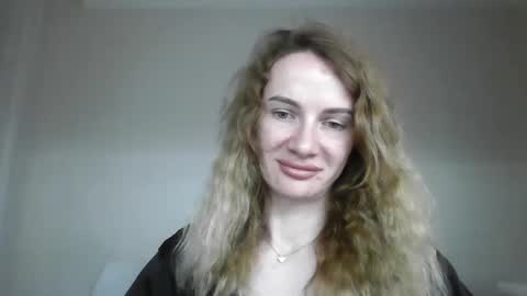 Snapshot of ainyrvixxen chatting on 05-26-26, 08:49 AinyrVixxen online show from 05-26-26, 08:49