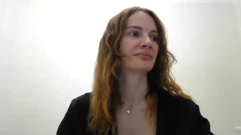 Snapshot of ainyrvixxen chatting on 06-28-26, 08:37 AinyrVixxen online show from 06-28-26, 08:37