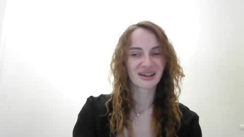 Snapshot of ainyrvixxen chatting on 07-02-26, 09:43 AinyrVixxen online show from 07-02-26, 09:43