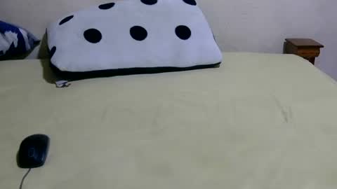 Cindy online show from 11-18-25, 02:06