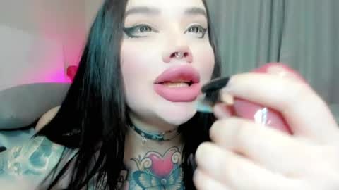 Aira online show from 04-18-26, 07:18