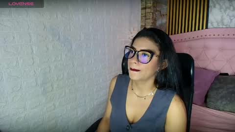 aisha__cambell online show from 05-02-26, 10:42