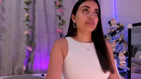 Aisha online show from 12-30-24, 10:34