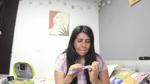 Snapshot of aisha_latina chatting on 12-06-24, 12:12 Katie online show from 12-06-24, 12:12