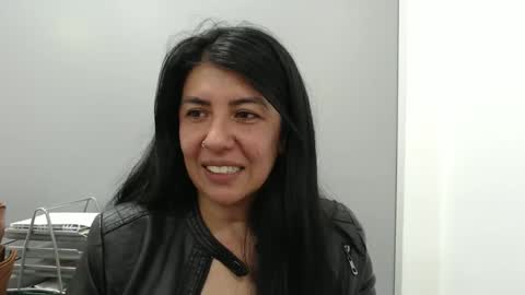 Snapshot of aisha_latina chatting on 03-04-25, 05:24 Katie online show from 03-04-25, 05:24