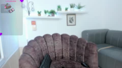 aisha online show from 03-06-26, 06:48