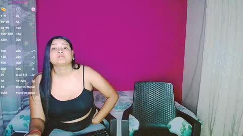Snapshot of aisha_stacey0410 chatting on 02-08-25, 06:12 aisha_stacey0410 online show from 02-08-25, 06:12