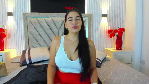 Snapshot of aisha_stones chatting on 07-28-26, 12:01 Aisha Stones online show from 07-28-26, 12:01