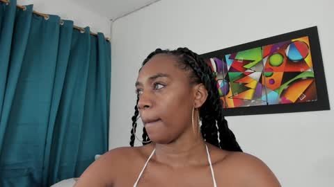 Snapshot of aisha_w10 chatting on 01-31-25, 12:18 Aisha online show from 01-31-25, 12:18