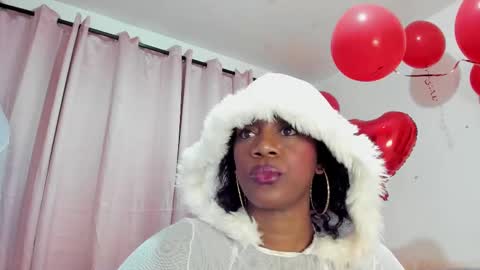 Snapshot of aisha_w10 chatting on 02-18-25, 03:32 Aisha online show from 02-18-25, 03:32