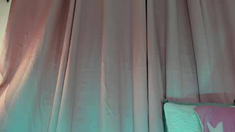 Snapshot of aisha_w10 chatting on 03-11-25, 03:45 Aisha online show from 03-11-25, 03:45
