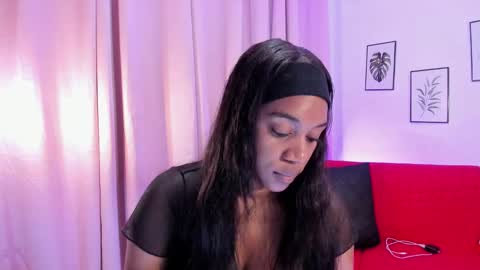 Snapshot of aisha_w10 chatting on 09-27-25, 12:43 Aisha online show from 09-27-25, 12:43