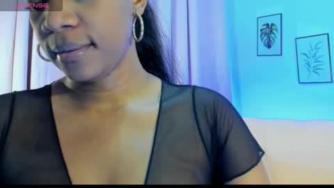 Snapshot of aisha_w10 chatting on 10-08-25, 04:59 Aisha online show from 10-08-25, 04:59