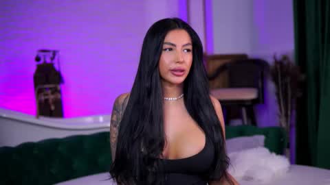 Maddy online show from 11-20-25, 07:35