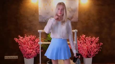 Snapshot of aishiro chatting on 02-16-25, 12:43 aishiro online show from 02-16-25, 12:43