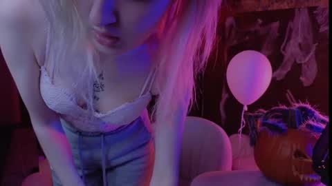 Snapshot of aishiro chatting on 10-27-25, 07:34 aishiro online show from 10-27-25, 07:34