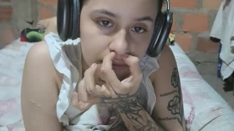 Snapshot of aitana23_ chatting on 05-19-26, 02:23 aiti online show from 05-19-26, 02:23