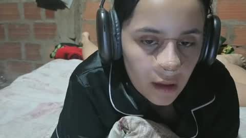 Snapshot of aitana23_ chatting on 06-16-26, 01:19 aiti online show from 06-16-26, 01:19