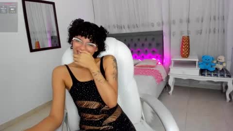 Snapshot of aitana_kahlo chatting on 09-13-25, 10:48 Aitana online show from 09-13-25, 10:48