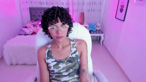 Snapshot of aitana_kahlo chatting on 09-16-25, 11:44 Aitana online show from 09-16-25, 11:44