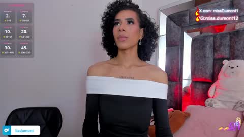 Queen Dumont   online show from 01-02-25, 10:55