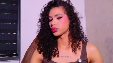 Queen Dumont   online show from 02-07-26, 06:55