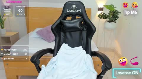 Aixa Burgos online show from 02-07-25, 03:08