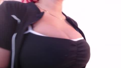 AIXA  online show from 11-11-25, 01:11