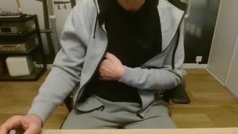 aixcited online show from 03-08-26, 08:12