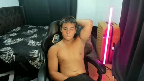aizawa194624 online show from 05-05-26, 04:26