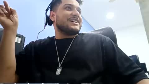 Snapshot of aj_cooper90_ chatting on 12-30-24, 05:04 Esteban online show from 12-30-24, 05:04