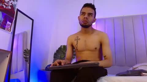 aji_golds online show from 06-29-26, 04:07