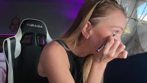 AJ online show from 03-04-26, 08:59