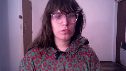 Snapshot of akamedolle chatting on 09-29-25, 04:28 Veronica Akame 3 online show from 09-29-25, 04:28