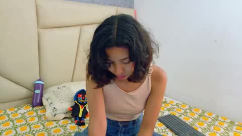 A K A N E  U W U online show from 10-30-25, 03:46