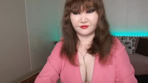 Snapshot of akanire chatting on 06-09-26, 05:19 Shelly online show from 06-09-26, 05:19