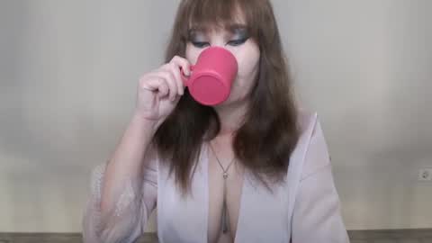 Shelly online show from 07-17-26, 03:39