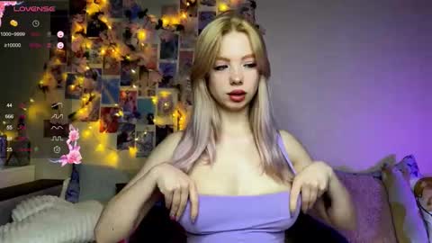 Akari online show from 02-12-26, 06:03