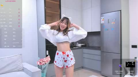Snapshot of akari_star chatting on 06-07-26, 12:15 Akari online show from 06-07-26, 12:15