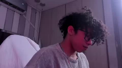 akazaboy online show from 06-22-26, 05:15