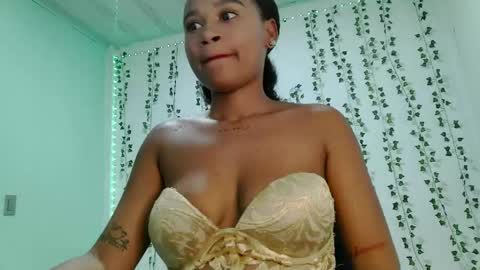 akemy_saunderz online show from 05-29-26, 03:37