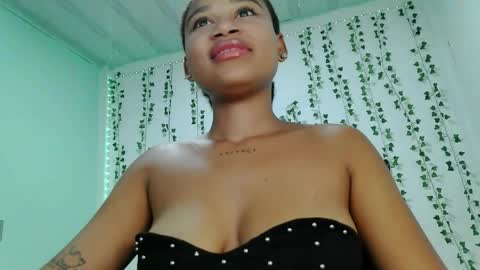akemy_saunderz online show from 06-02-26, 03:52