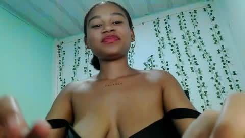 akemy_saunderz online show from 06-03-26, 03:31