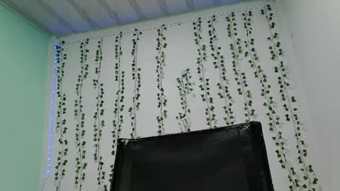 akemy_saunderz online show from 06-07-26, 09:07