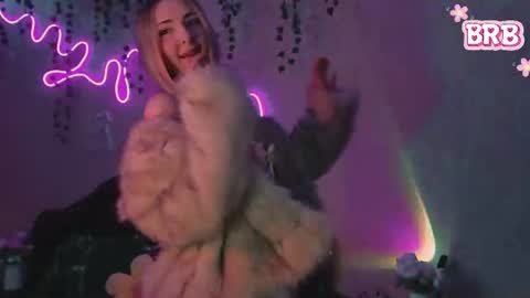 Liza online show from 07-16-26, 03:34