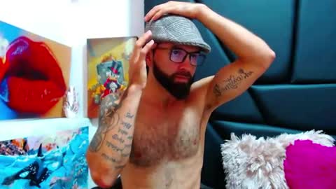Snapshot of akiles_r chatting on 06-30-26, 11:28 akiles online show from 06-30-26, 11:28