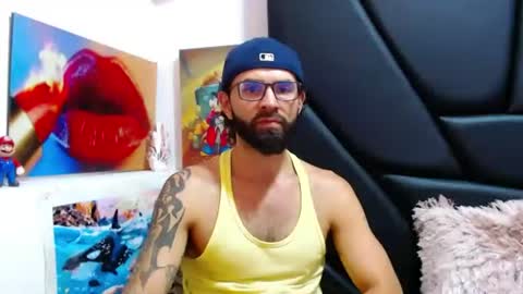 Snapshot of akiles_r chatting on 07-06-26, 11:40 akiles online show from 07-06-26, 11:40