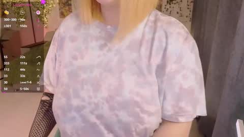 Snapshot of akinohana chatting on 10-26-25, 12:11 Aki online show from 10-26-25, 12:11