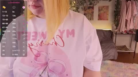 Snapshot of akinohana chatting on 11-22-25, 05:12 Aki online show from 11-22-25, 05:12