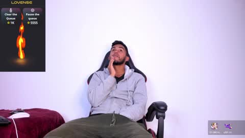 Akira online show from 01-29-25, 01:37